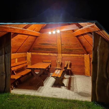 Chata Lieskovec - Chata V Lese Blizko Zubacky Tatranska Strba Esterno foto